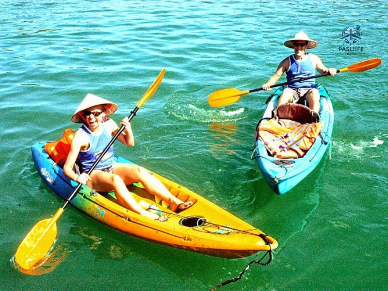 Trải Nghiệm Chèo Kayak Vịnh Lan Hạ