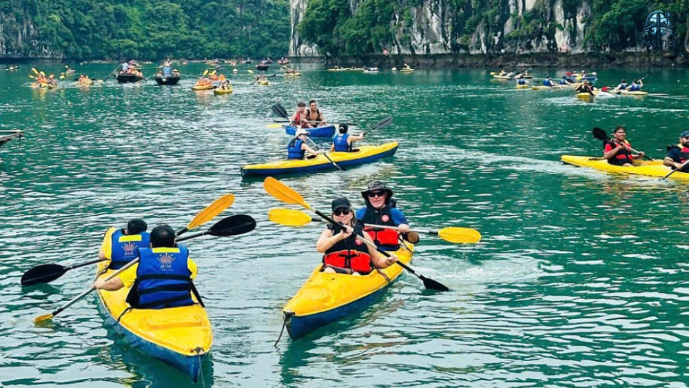 Tour-vinh-lan-ha-3