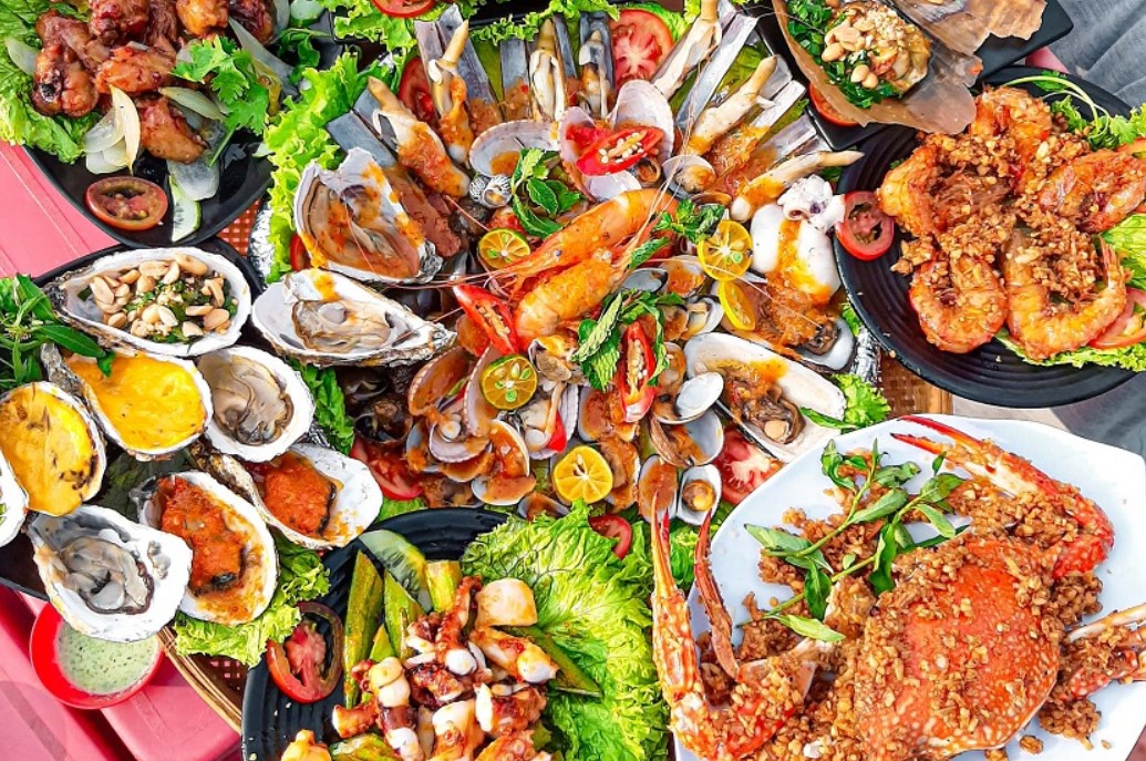 Ăn gì ở Cát Bà