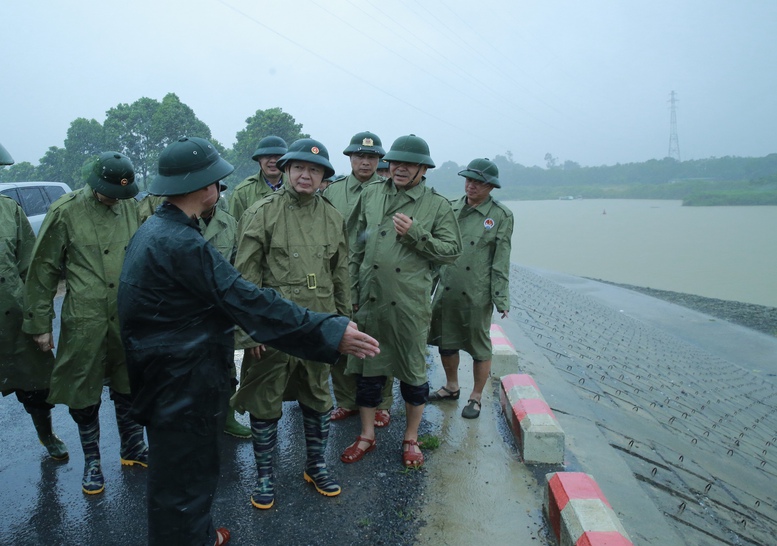 Thông báo dỡ lệnh cấm hoạt động trên cửa sông, ven biển